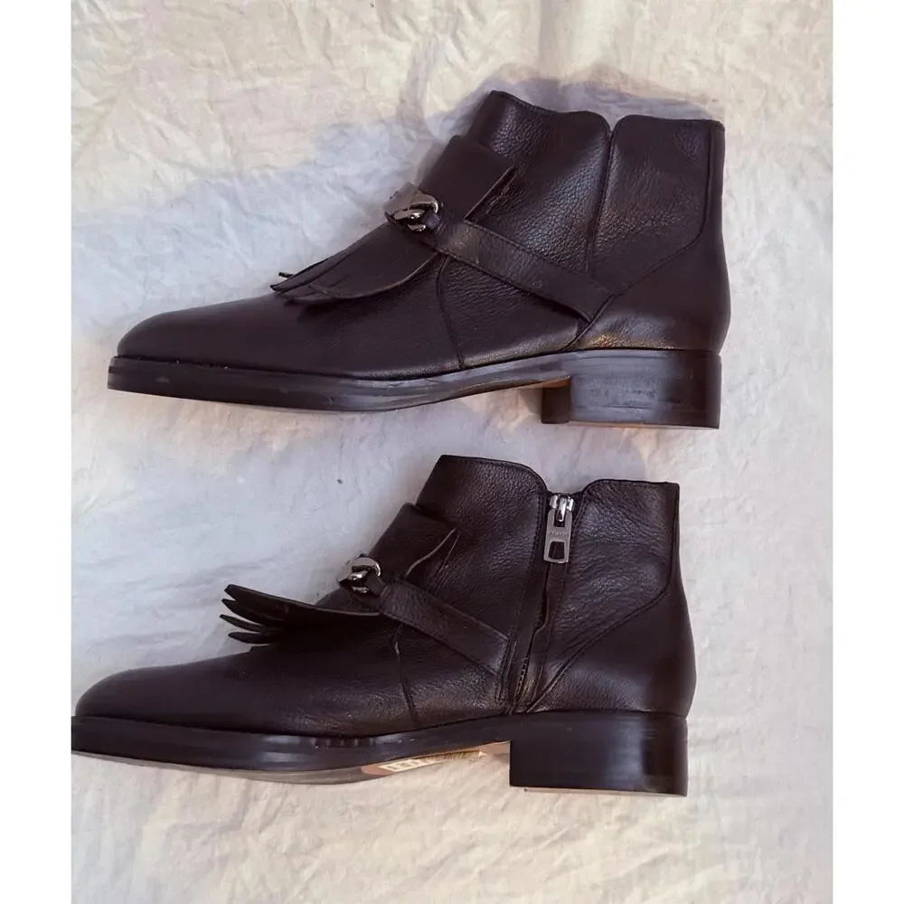 🆕LISTING🆕 Coach Eagle Safar ankle boots. Originally $295 - Picture 4 of 10